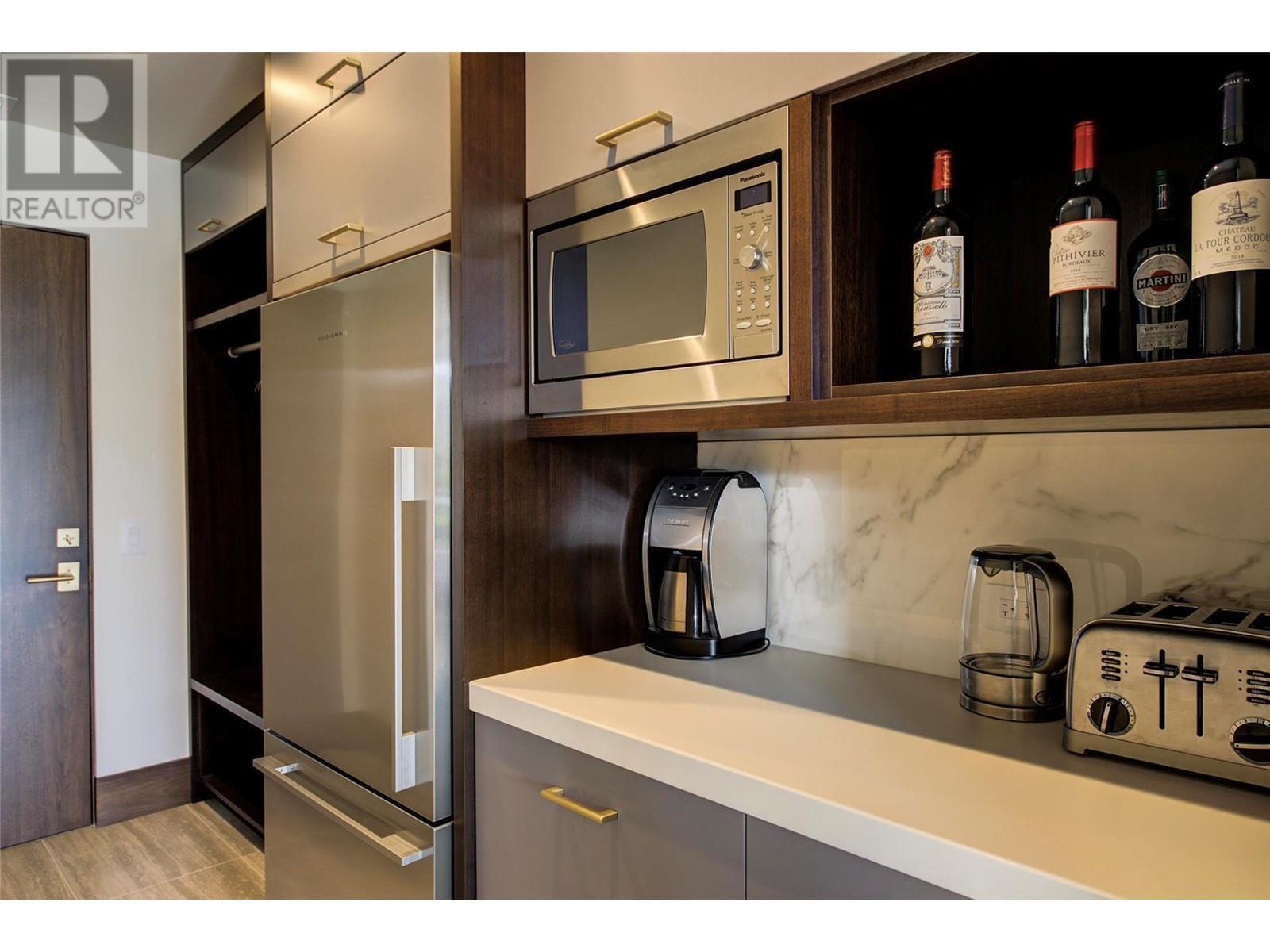 3745 West Bay Road Unit# 14, West Kelowna, BC - Indoor