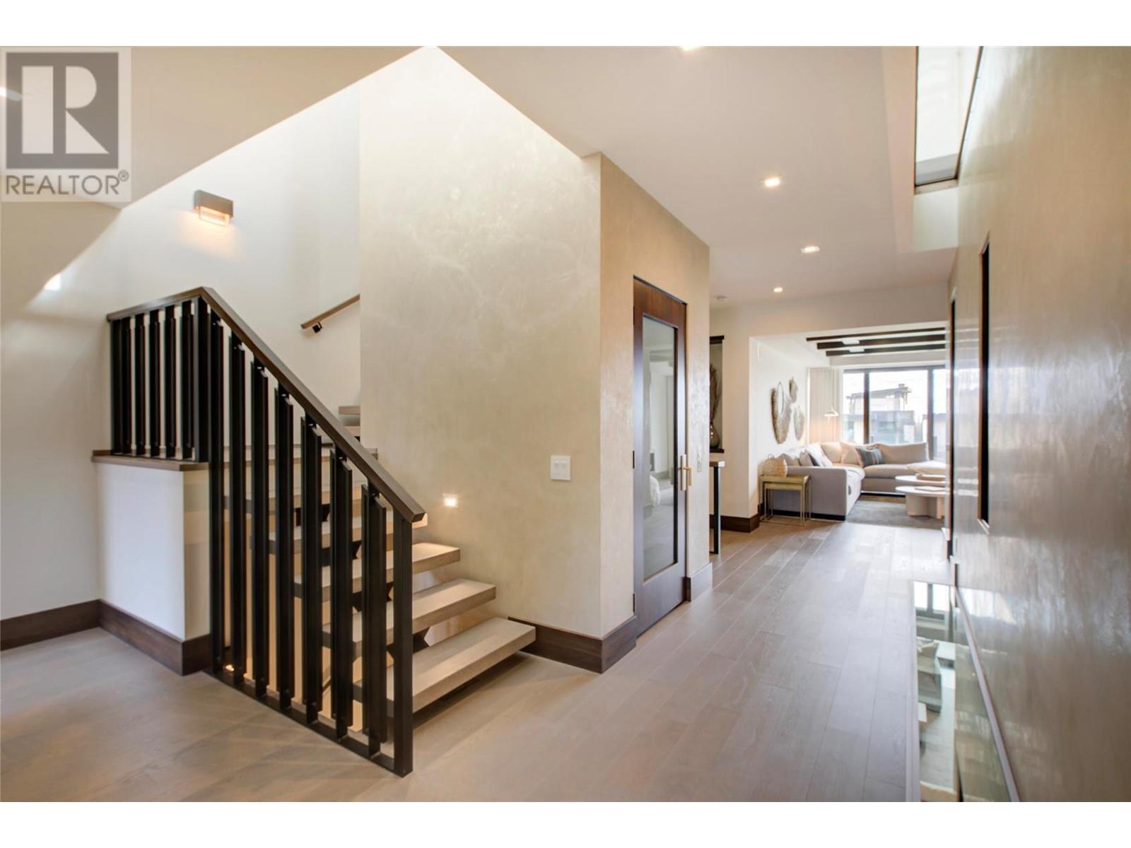 3745 West Bay Road Unit# 14, West Kelowna, BC - Indoor Photo Showing Other Room