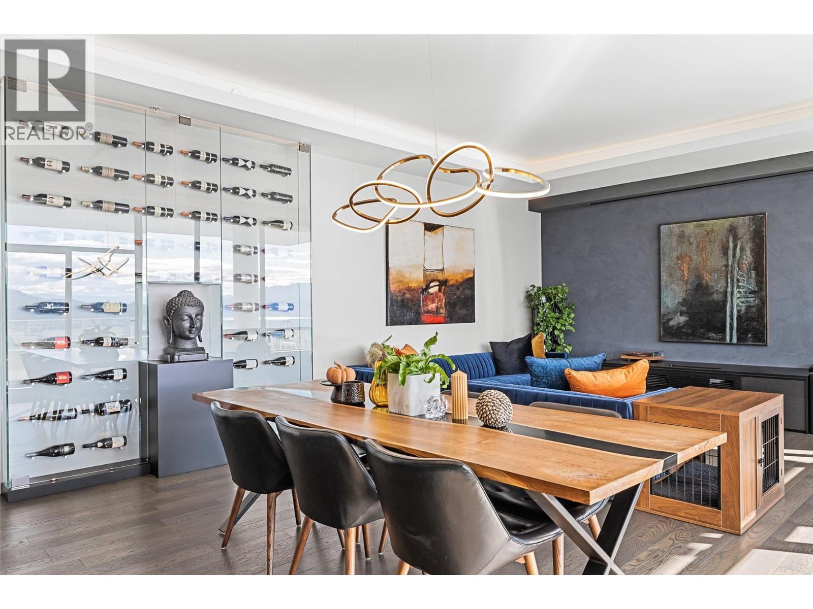 1191 Sunset Drive Unit# 3302, Kelowna, BC - Indoor Photo Showing Dining Room