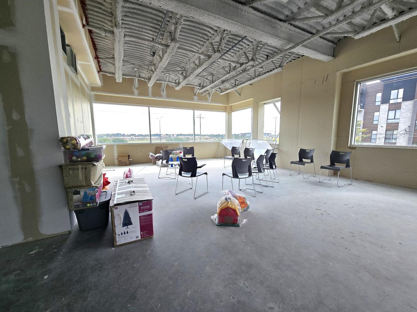 Interior - 230-11800 Rue De Chaumont, Mirabel, QC - Indoor Photo Showing Other Room