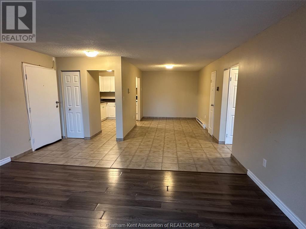 9 Sarah Crescent Unit# 303, Chatham, ON - Indoor Photo Showing Other Room