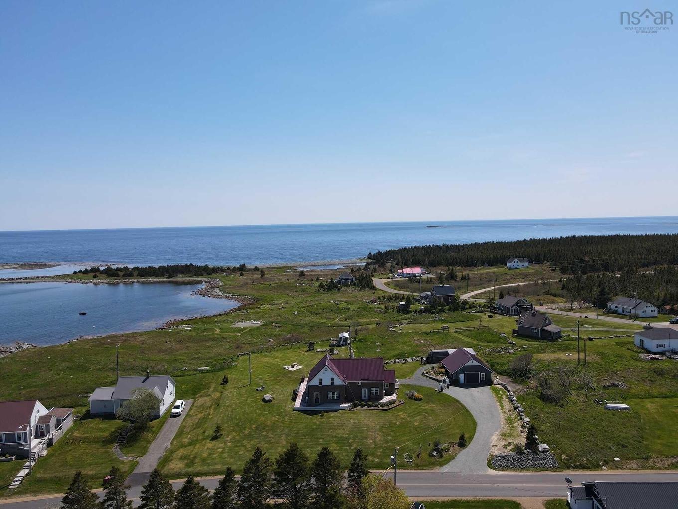 18 Harbourview Drive, Port Bickerton, NS