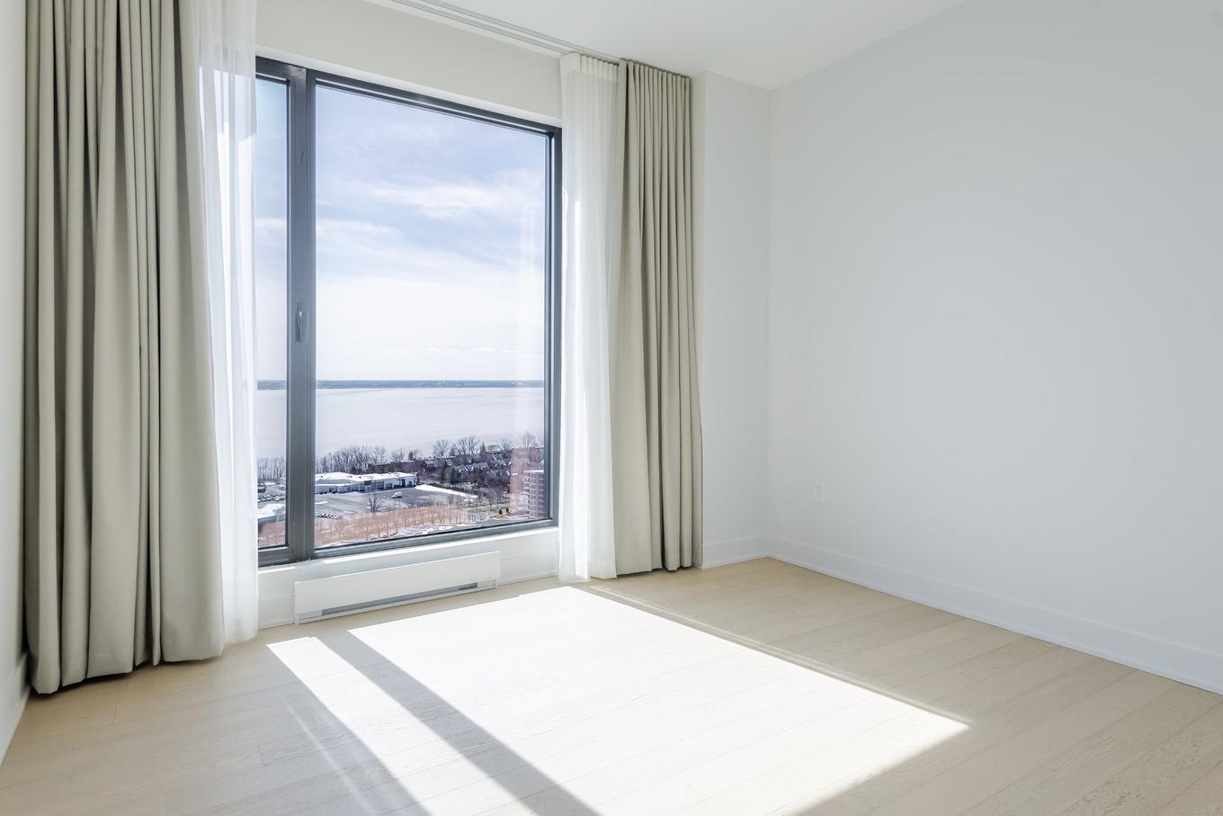 Chambre à coucher - 2703-399 Rue De La Rotonde, Montréal (Verdun/Île-Des-Soeurs), QC - Indoor Photo Showing Other Room