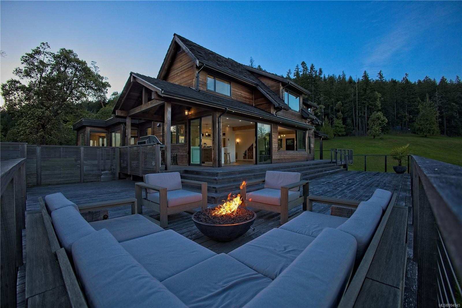 445 Cranberry Rd, Salt Spring, BC