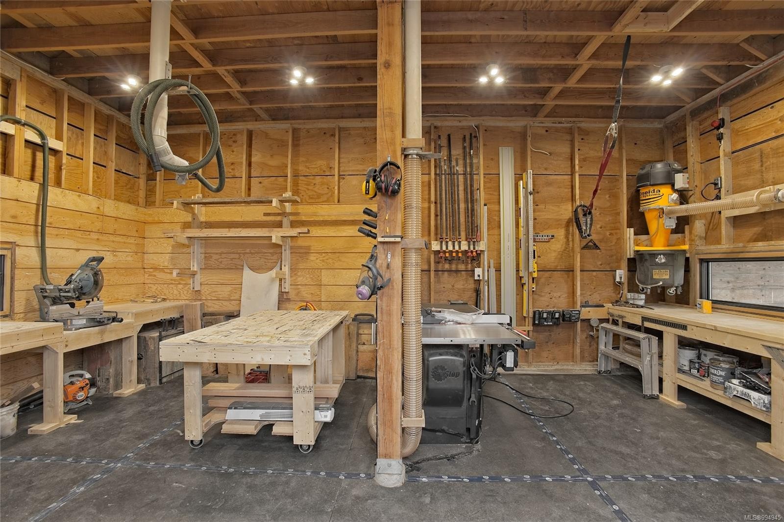 445 Cranberry Rd, Salt Spring, BC