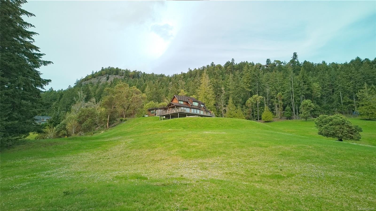 445 Cranberry Rd, Salt Spring, BC