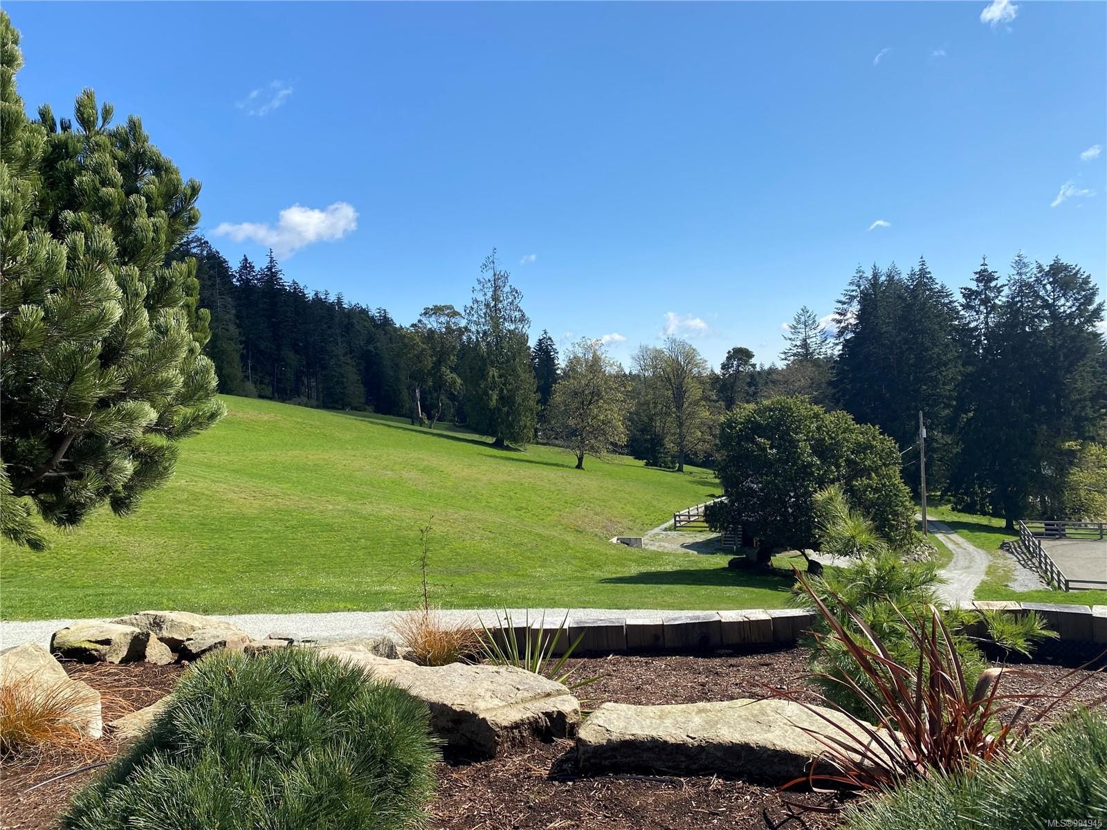 445 Cranberry Rd, Salt Spring, BC