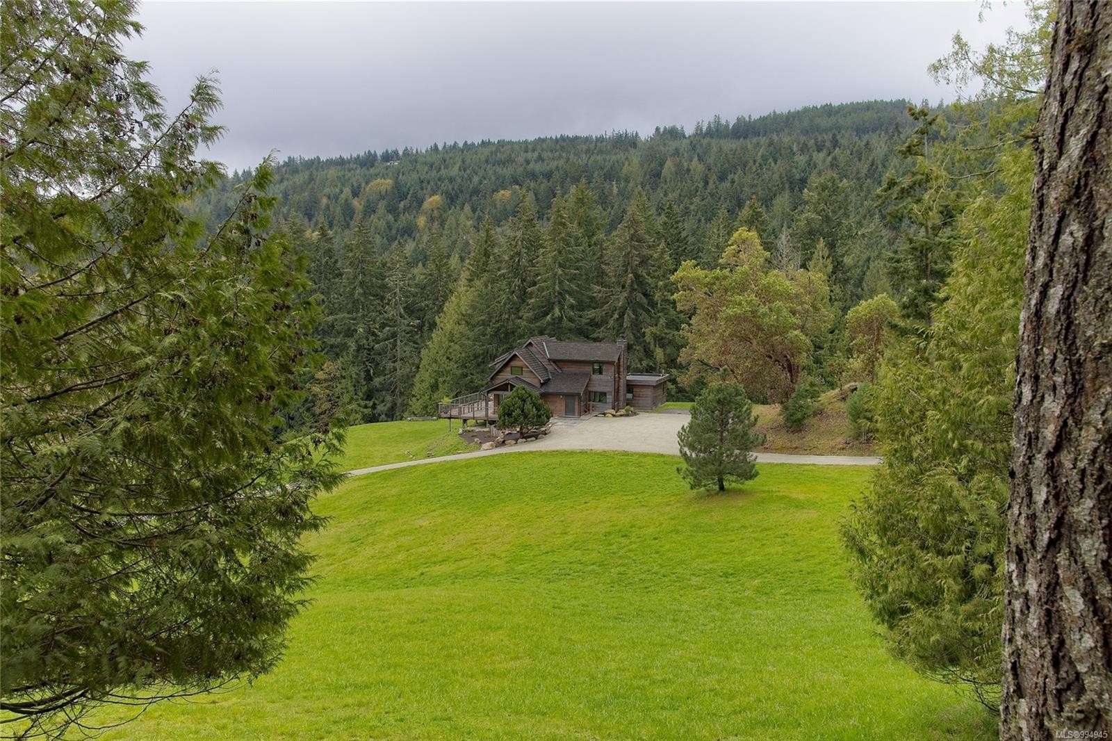 445 Cranberry Rd, Salt Spring, BC