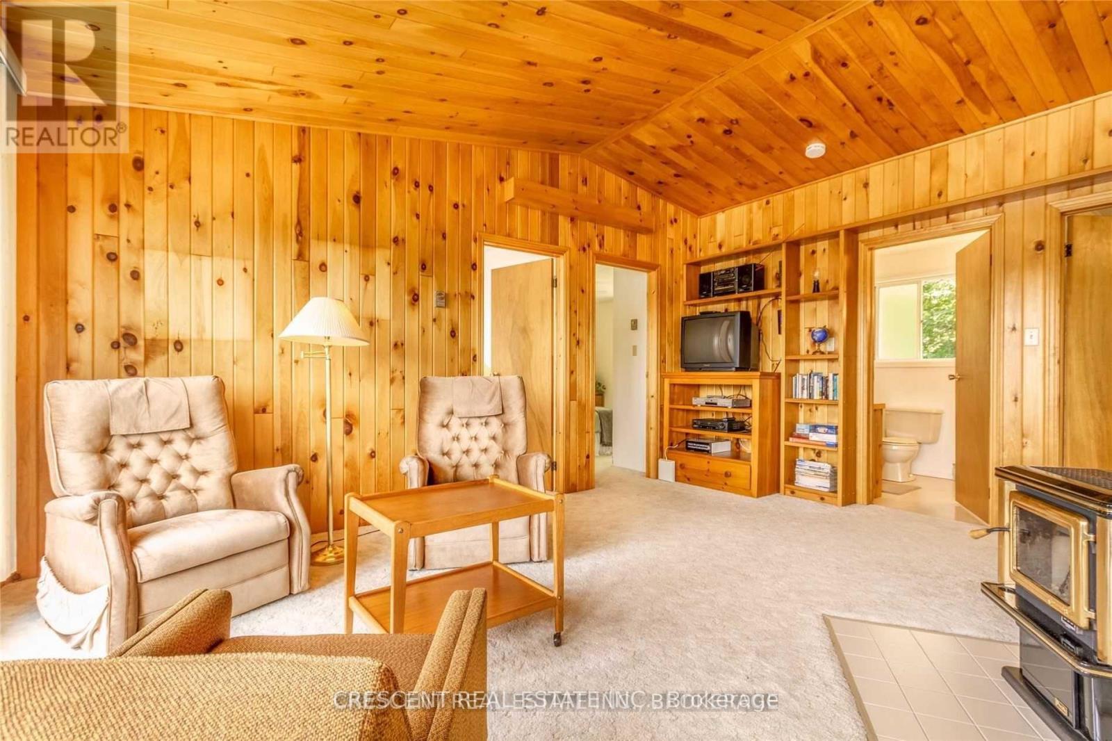 91 Jack'S Lake Road, Parry Sound Remote Area, ON - Indoor