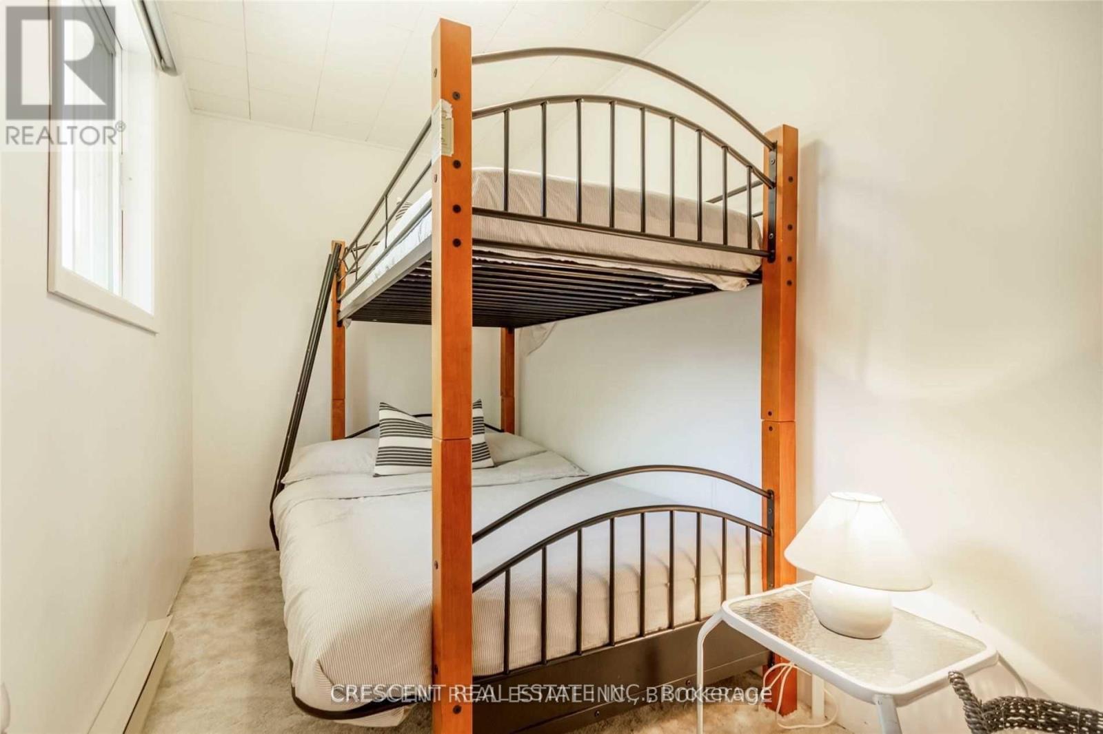 91 Jack'S Lake Road, Parry Sound Remote Area, ON - Indoor Photo Showing Laundry Room