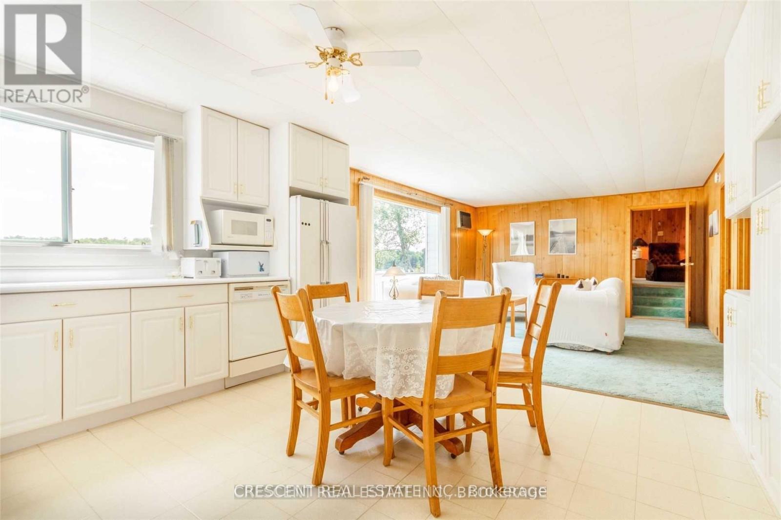 91 Jack'S Lake Road, Parry Sound Remote Area, ON - Indoor