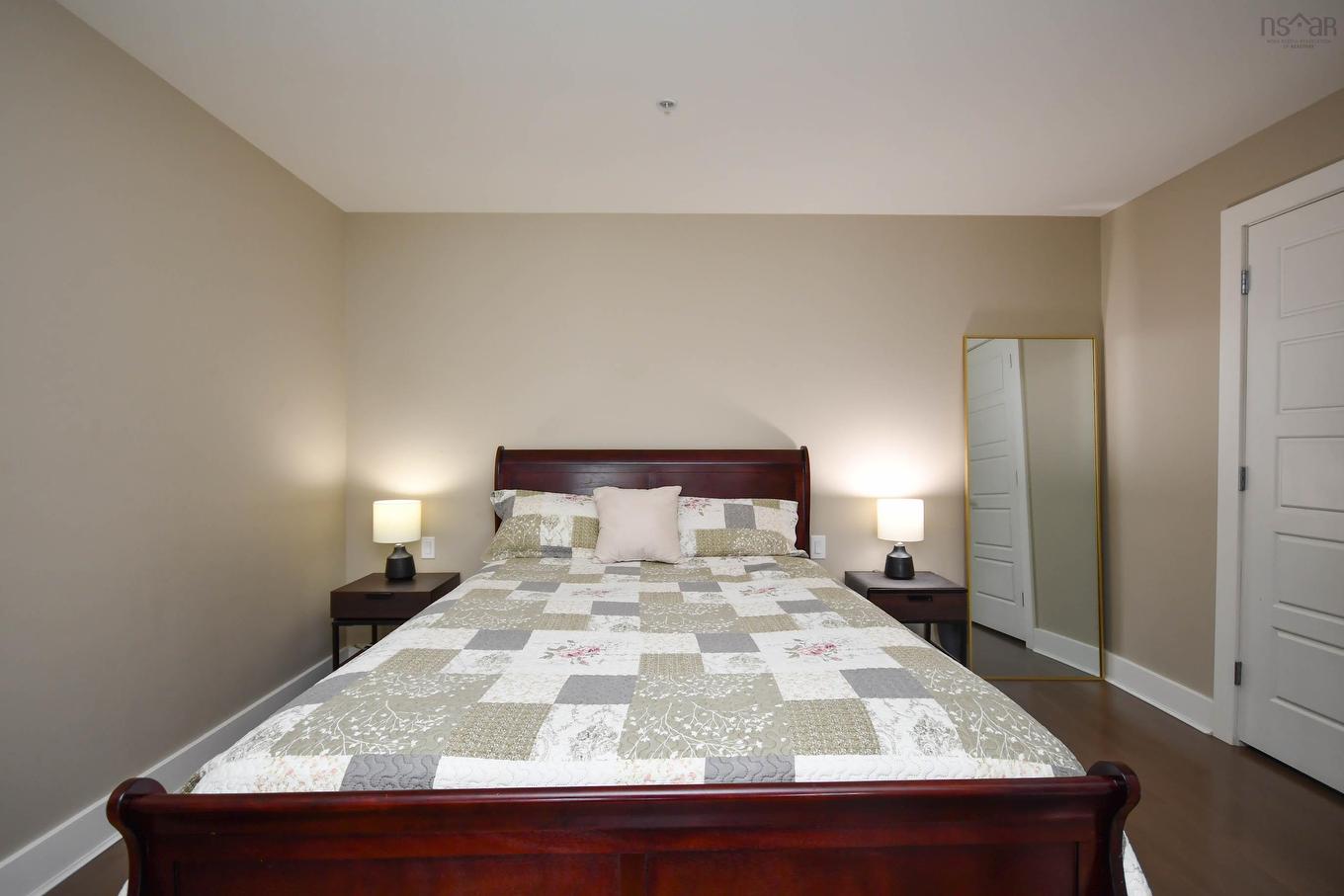 405 31 Kings Wharf Place, Dartmouth, NS