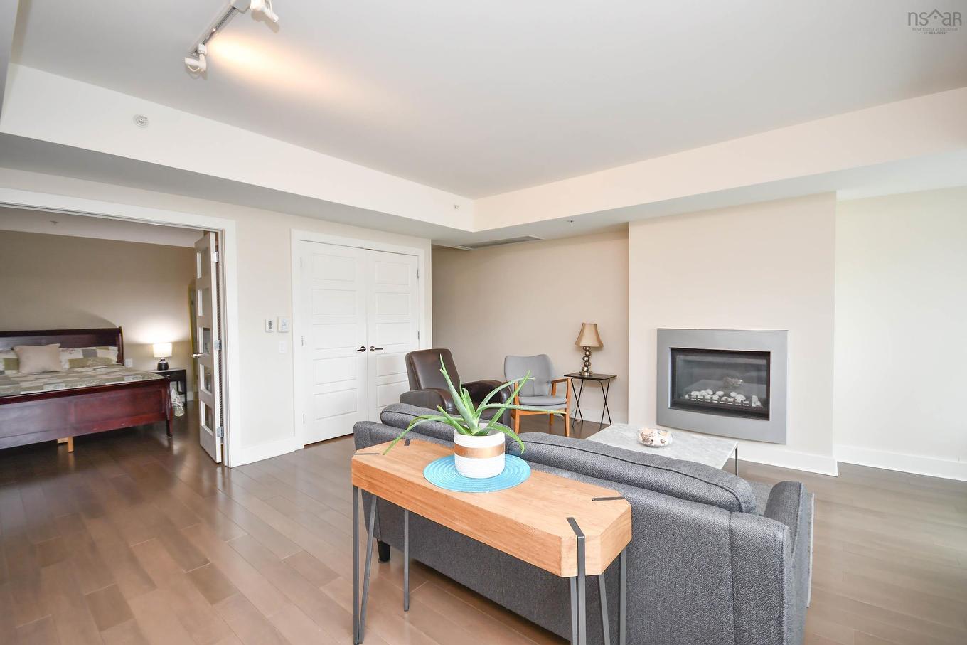 405 31 Kings Wharf Place, Dartmouth, NS