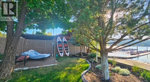 2009 Eagle Bay Road, Blind Bay, BC - Outdoor