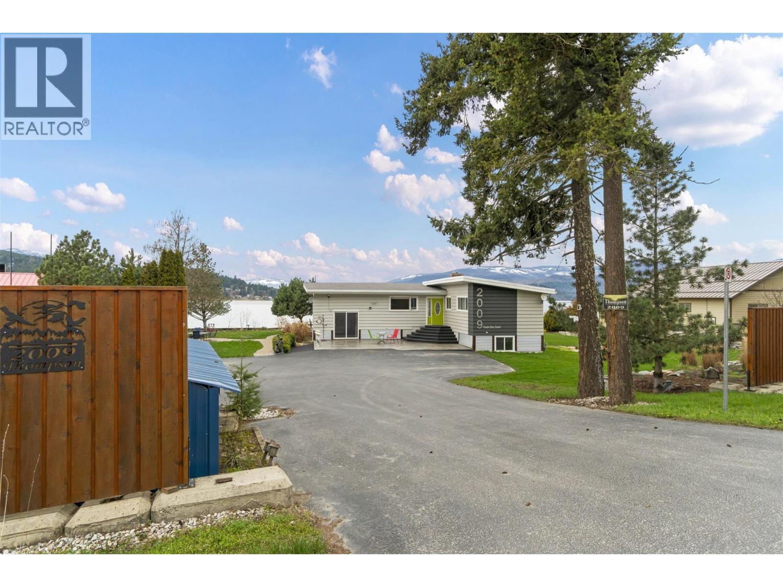 2009 Eagle Bay Road, Blind Bay, BC - Outdoor