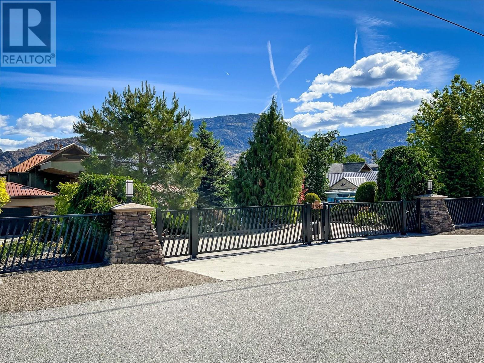 17949 87Th Street, Osoyoos, BC - Outdoor