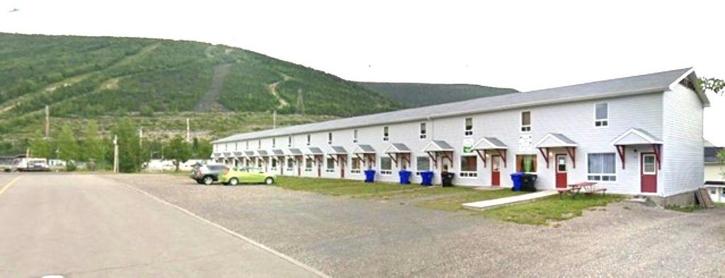 Façade - 726 4E Rue, Murdochville, QC