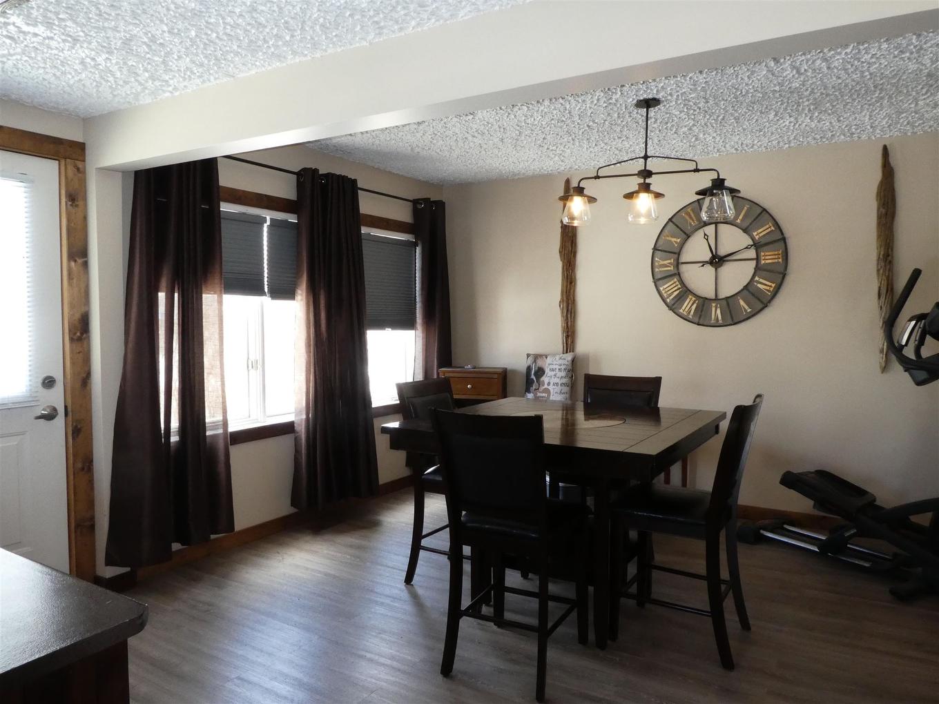 150 Dieppe Rd, Longlac, ON - Indoor Photo Showing Dining Room