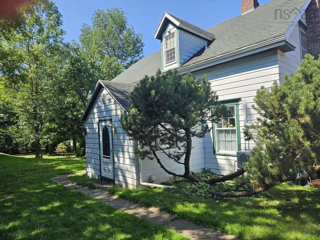 85 Alexander Street, New Glasgow, NS