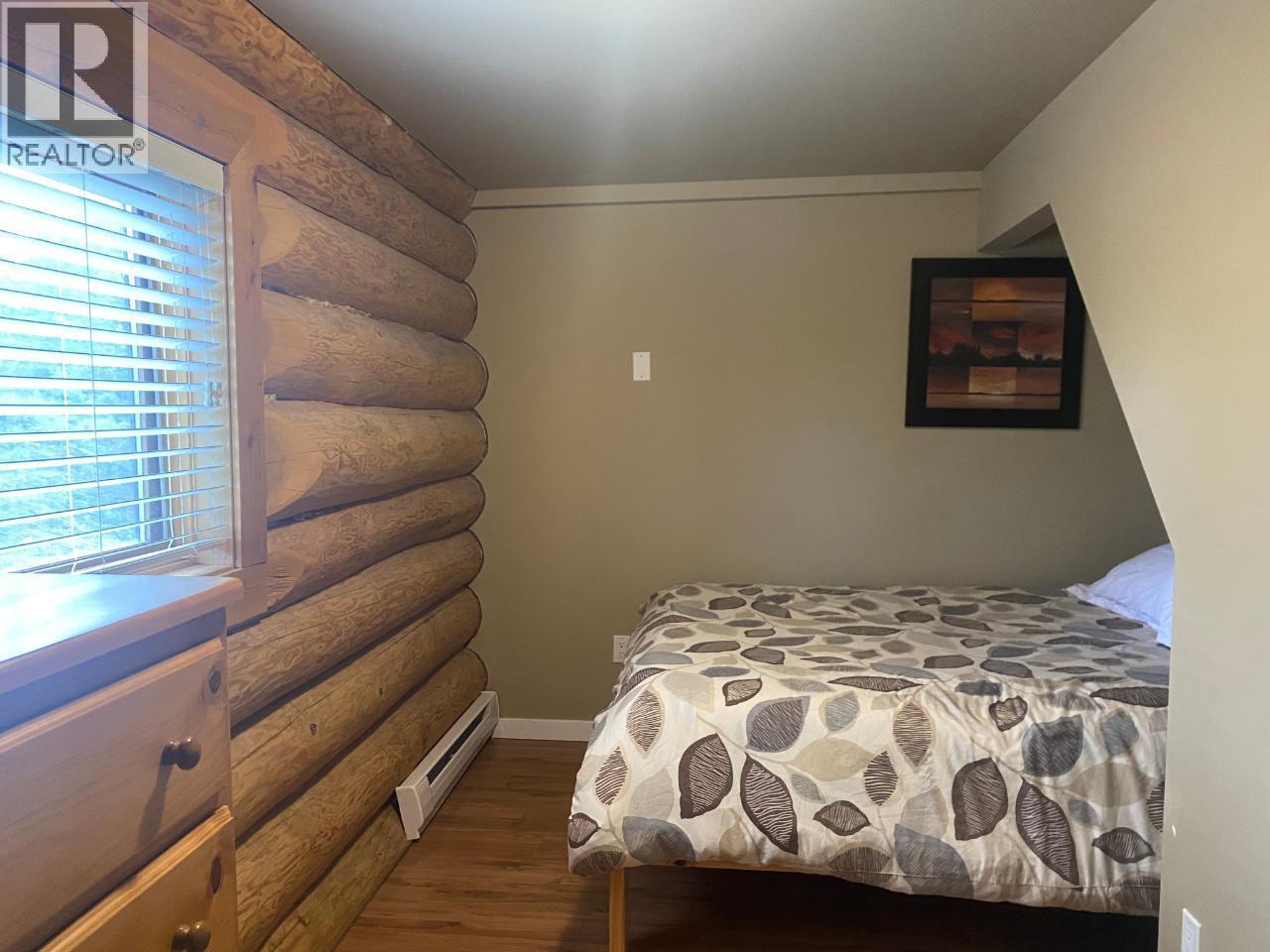 5485 Lac Le Jeune Road Unit# 25/26, Kamloops, BC - Indoor Photo Showing Bedroom