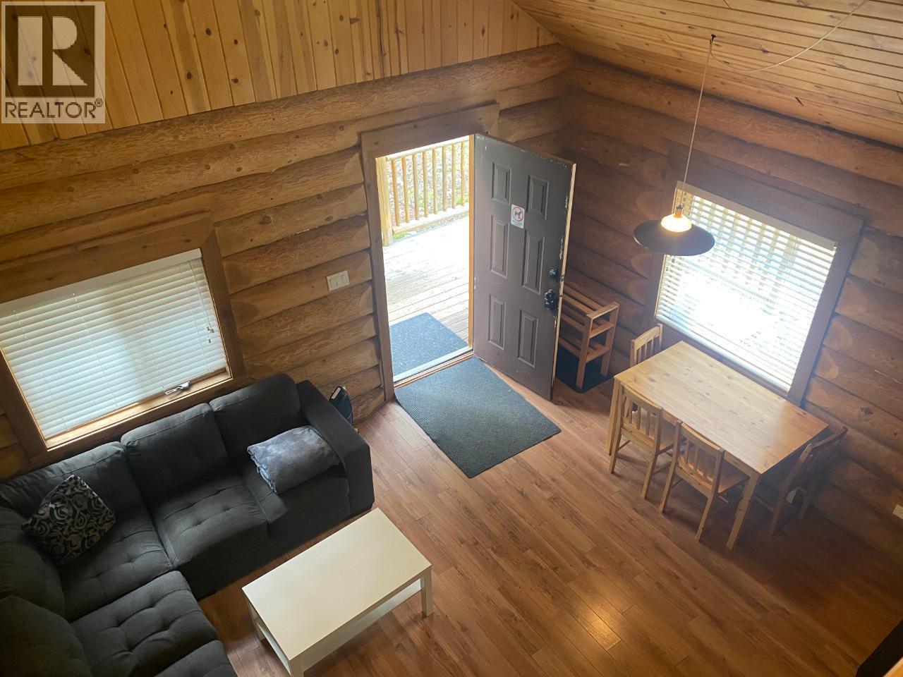 5485 Lac Le Jeune Road Unit# 25/26, Kamloops, BC - Indoor Photo Showing Living Room