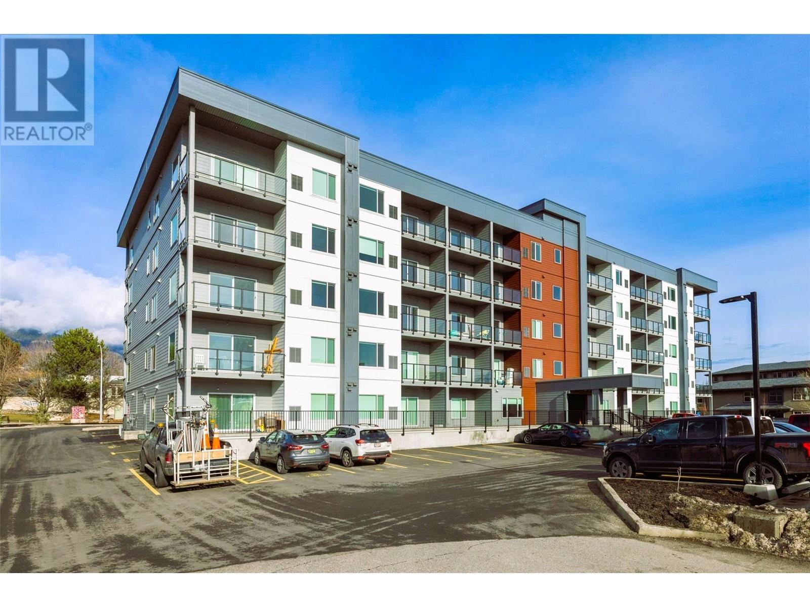 2345 Butt Road Unit# 414, Westbank, BC - Outdoor With Facade