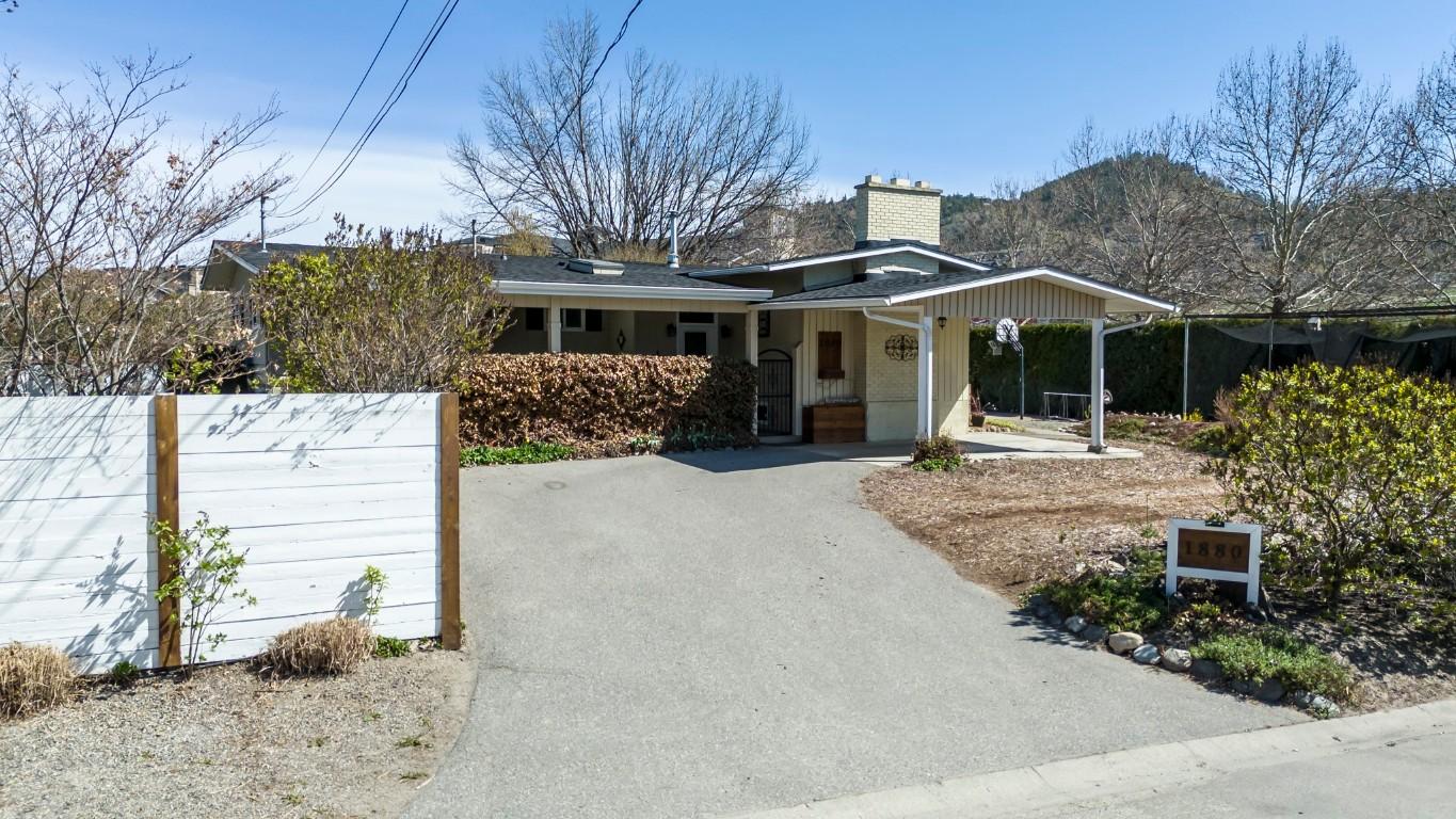 1880 Broadview Avenue, Kelowna, BC - Outdoor