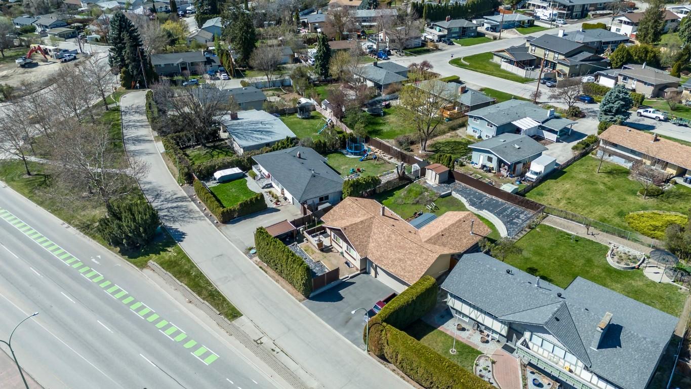 730 Glenmore Drive, Kelowna, BC - Outdoor With View