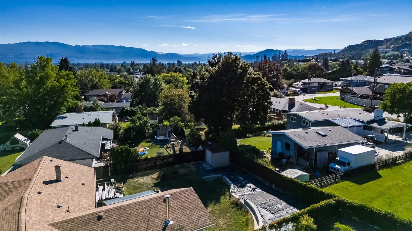 730 Glenmore Drive, Kelowna, BC - Outdoor With View