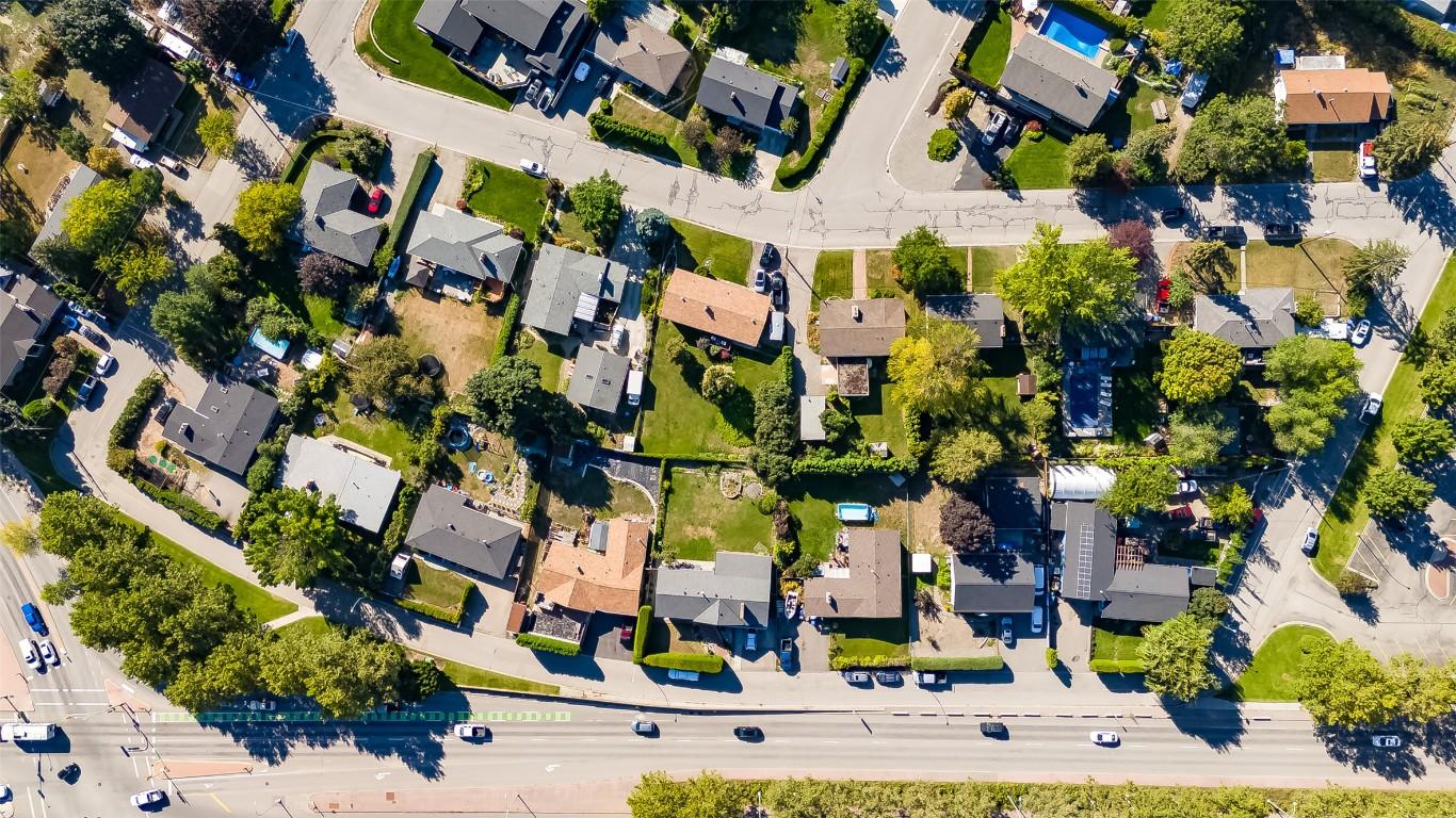 740 Glenmore Drive, Kelowna, BC - Outdoor With View