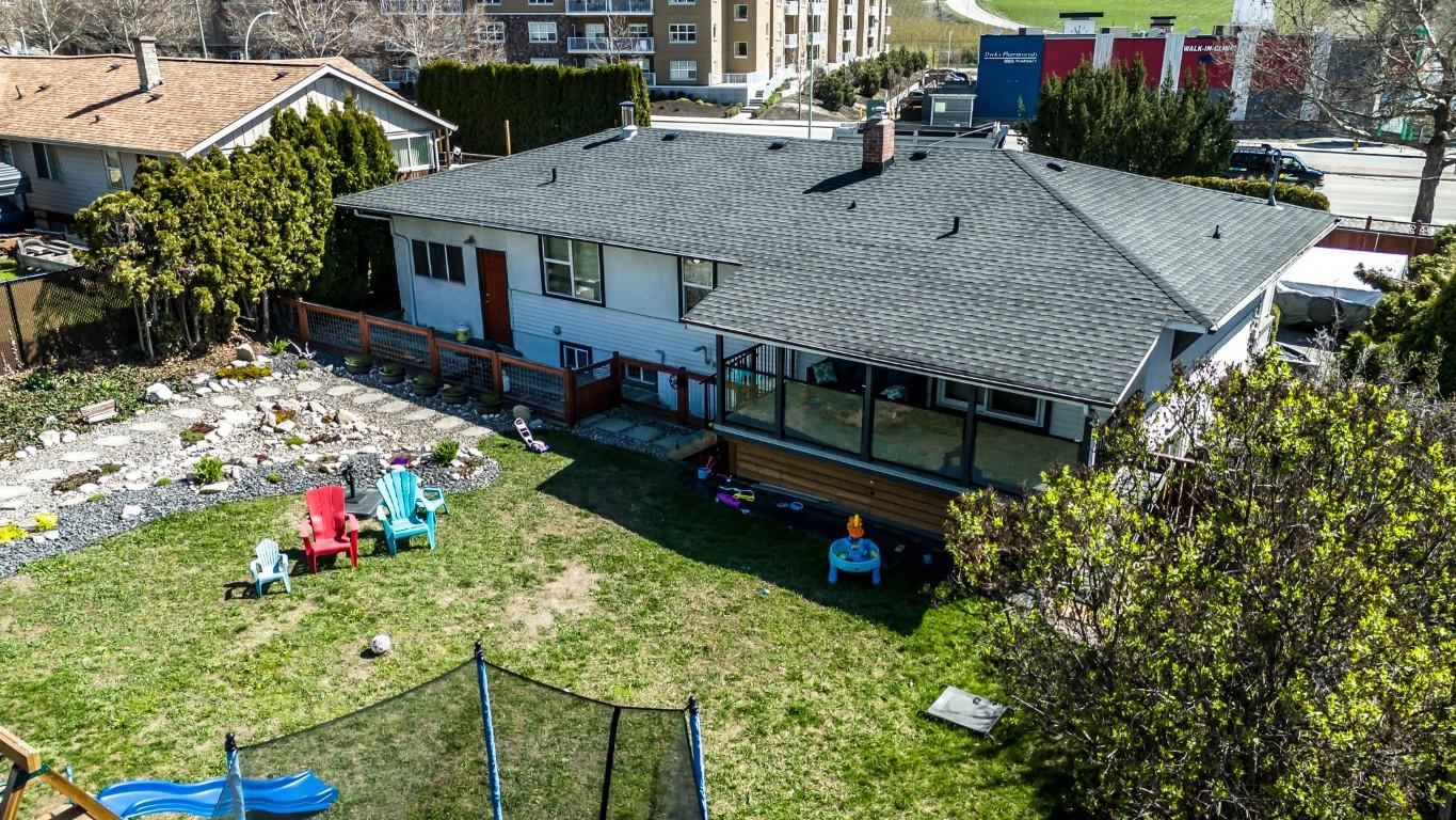 740 Glenmore Drive, Kelowna, BC - Outdoor
