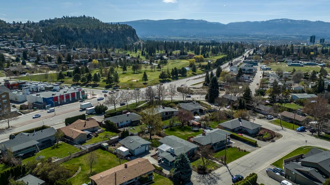 740 Glenmore Drive, Kelowna, BC - Outdoor With View