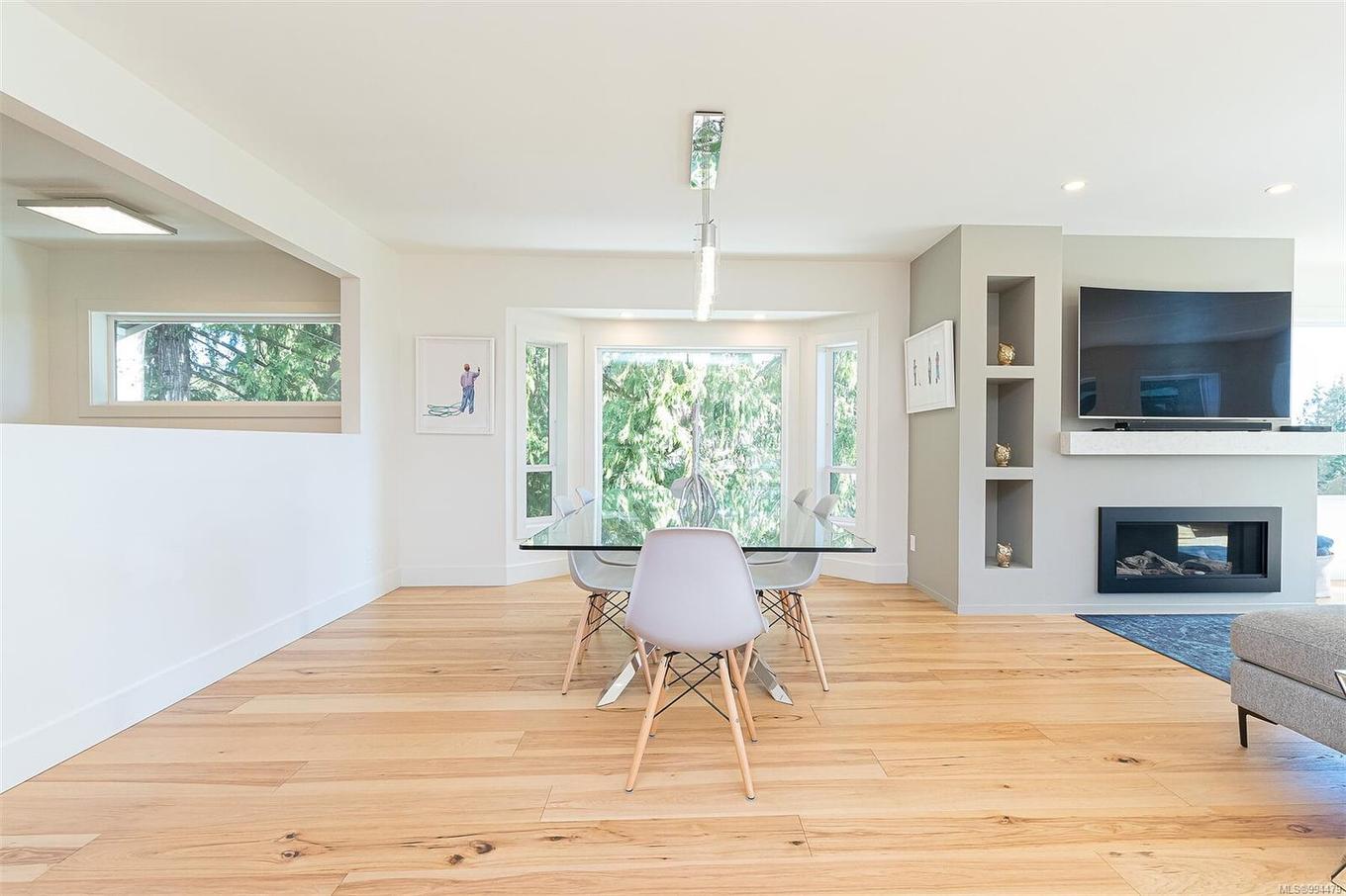 8518 Tribune Terr, North Saanich, BC