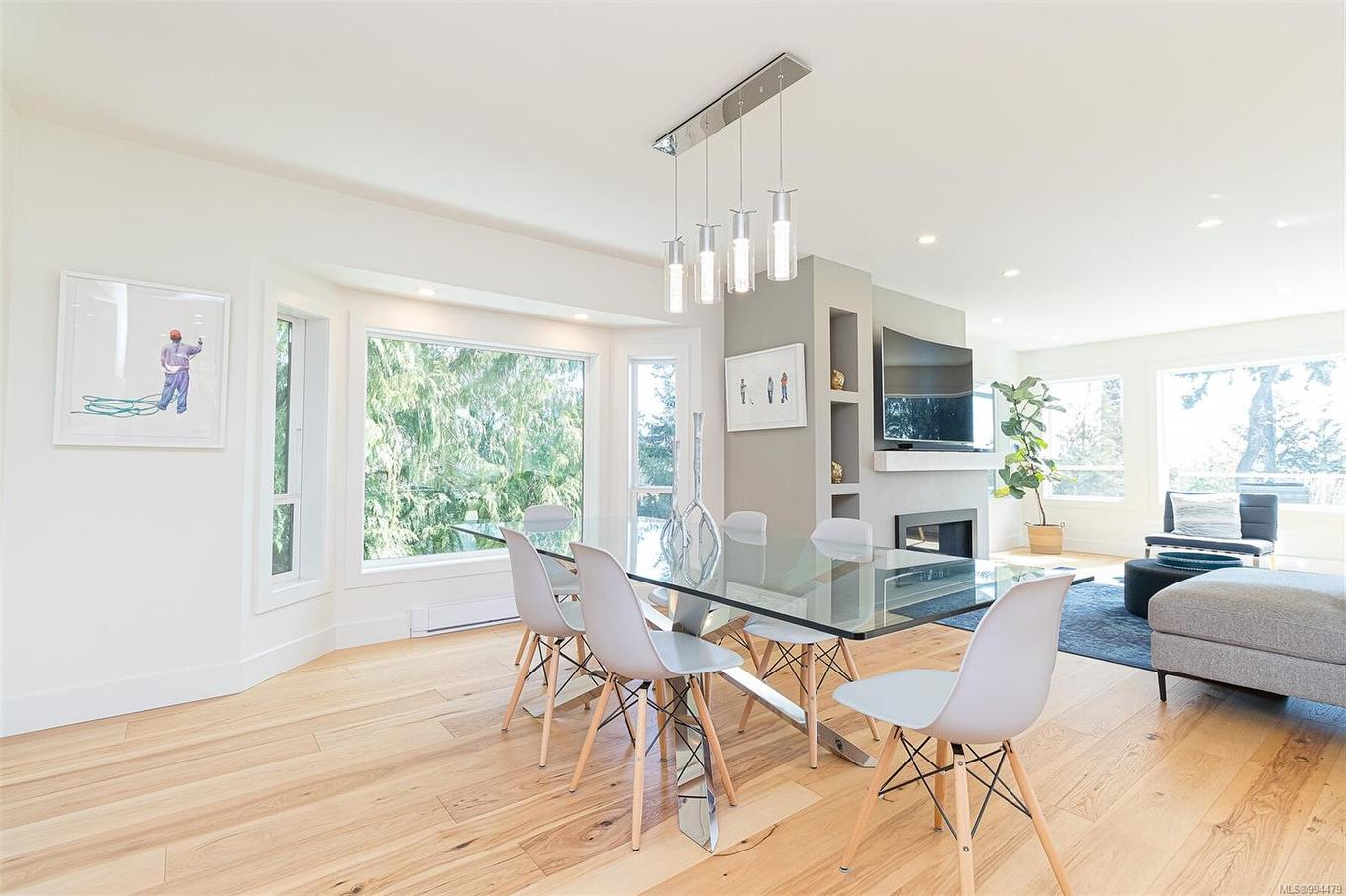 8518 Tribune Terr, North Saanich, BC