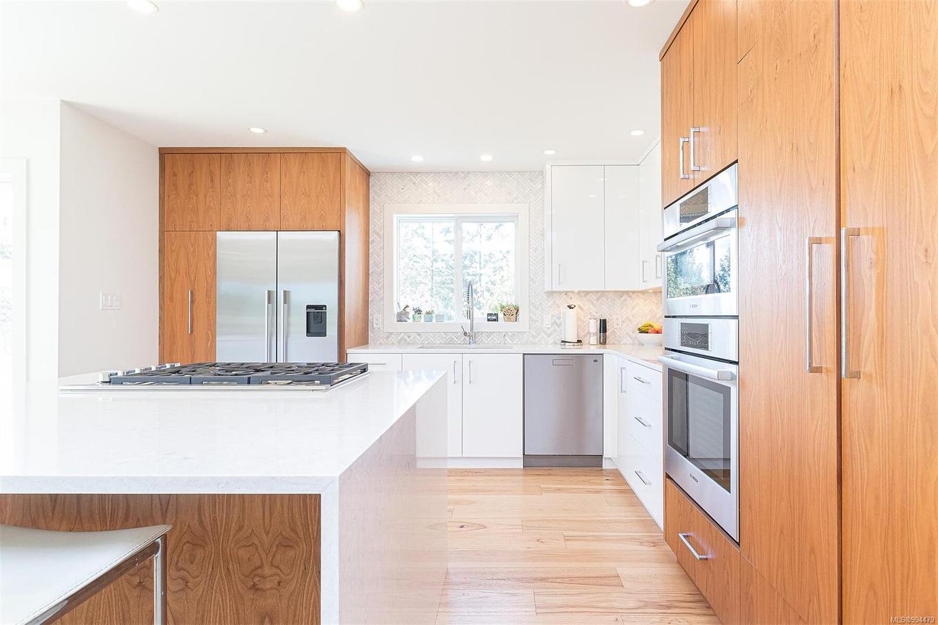 8518 Tribune Terr, North Saanich, BC