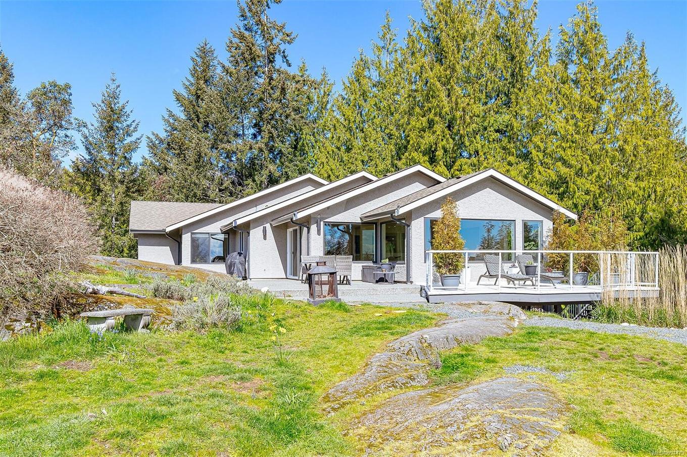 8518 Tribune Terr, North Saanich, BC