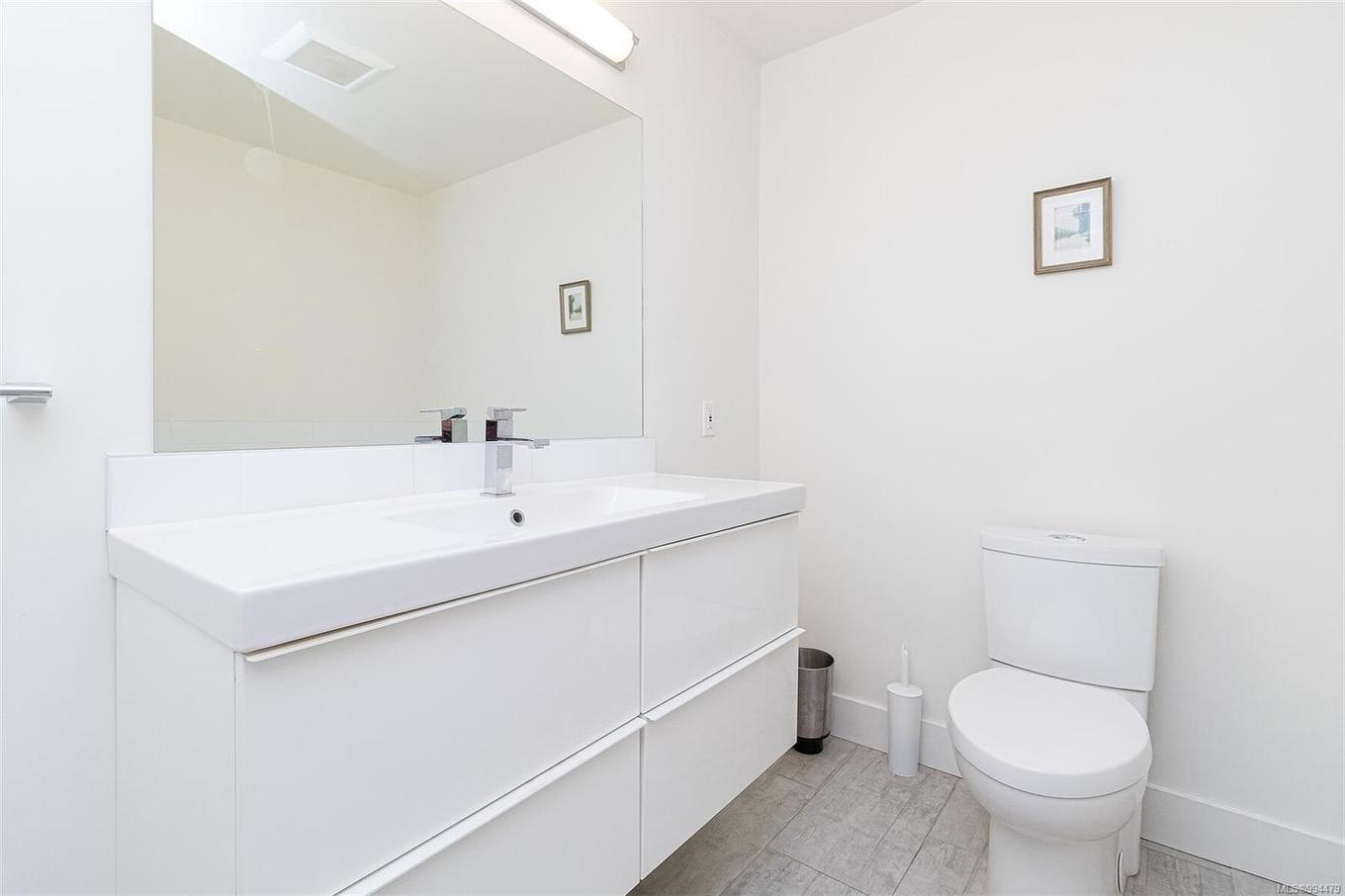 8518 Tribune Terr, North Saanich, BC