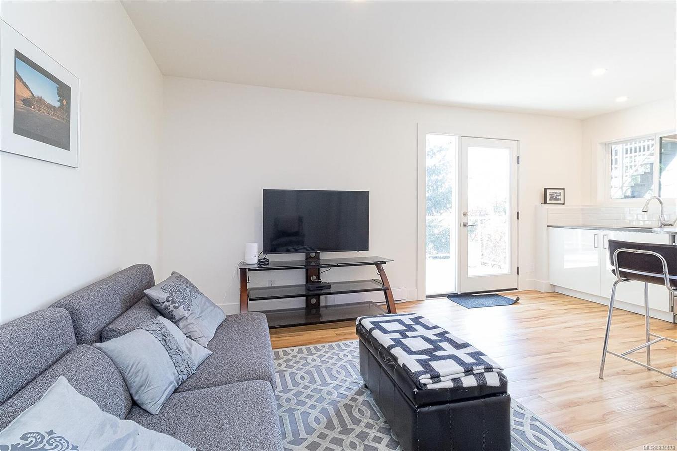 8518 Tribune Terr, North Saanich, BC