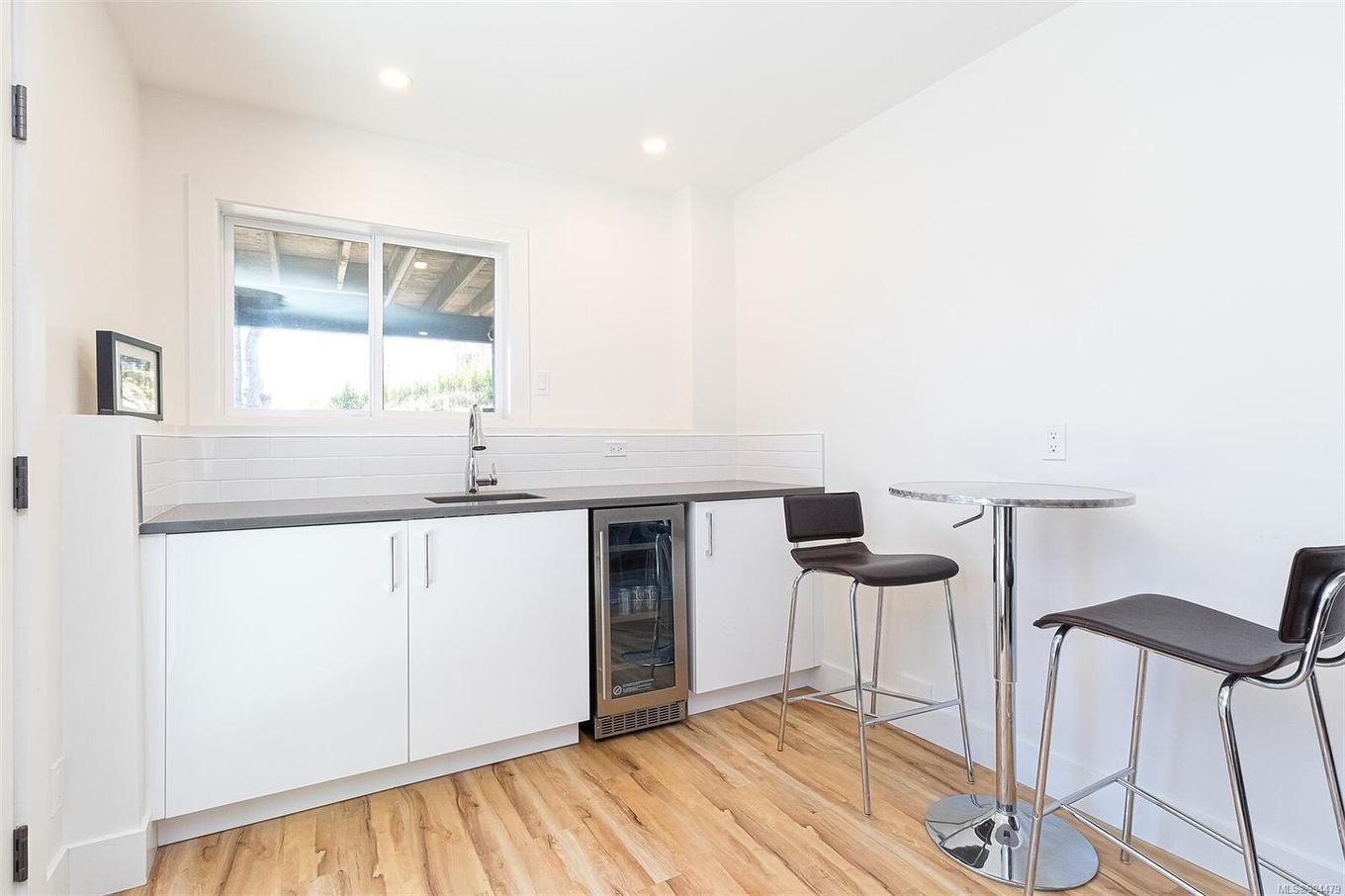 8518 Tribune Terr, North Saanich, BC