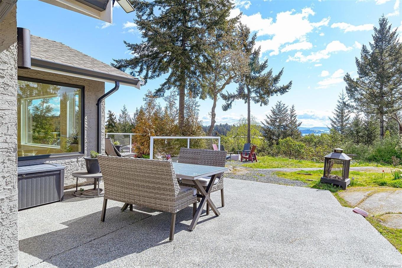 8518 Tribune Terr, North Saanich, BC