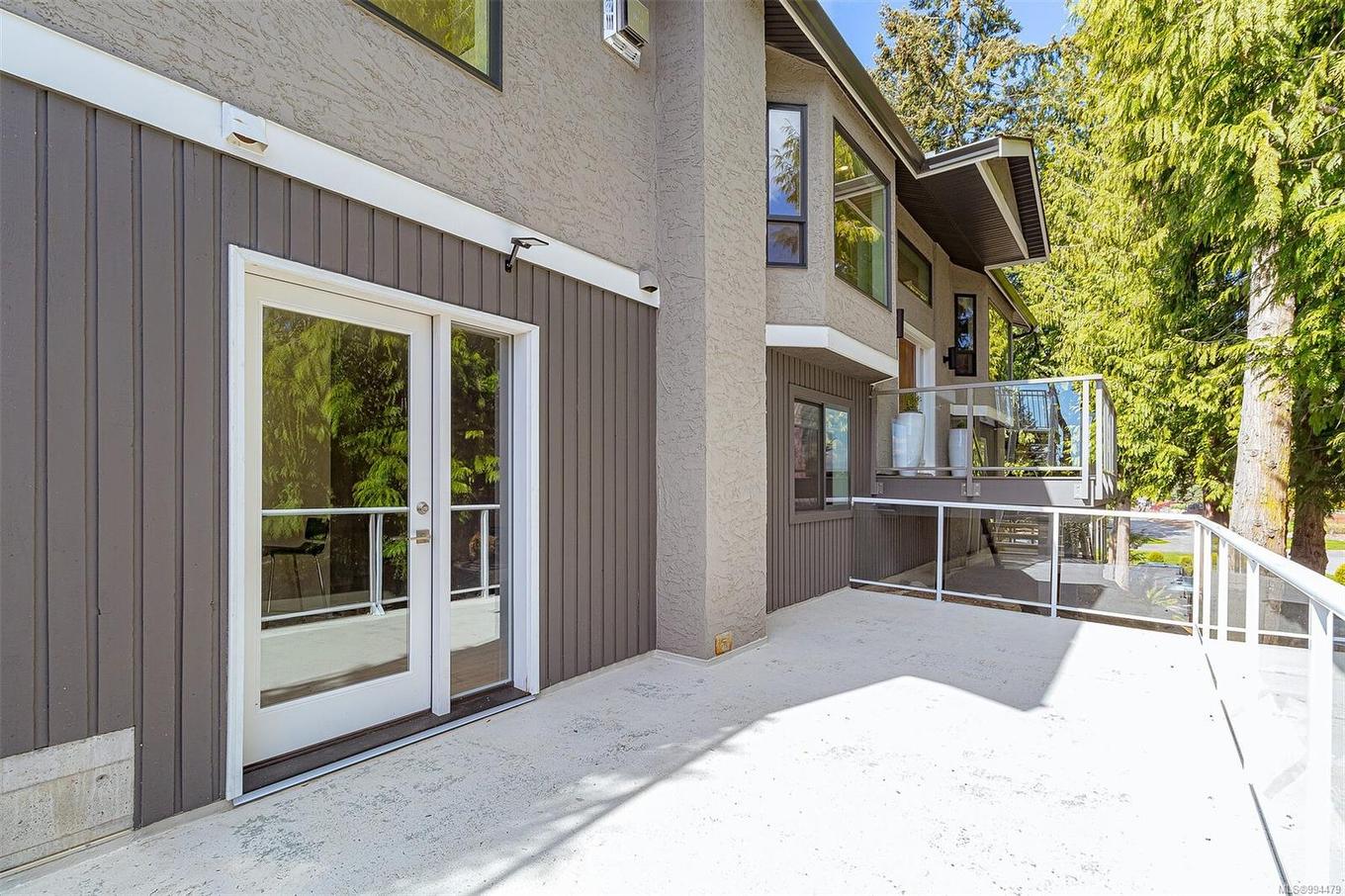 8518 Tribune Terr, North Saanich, BC