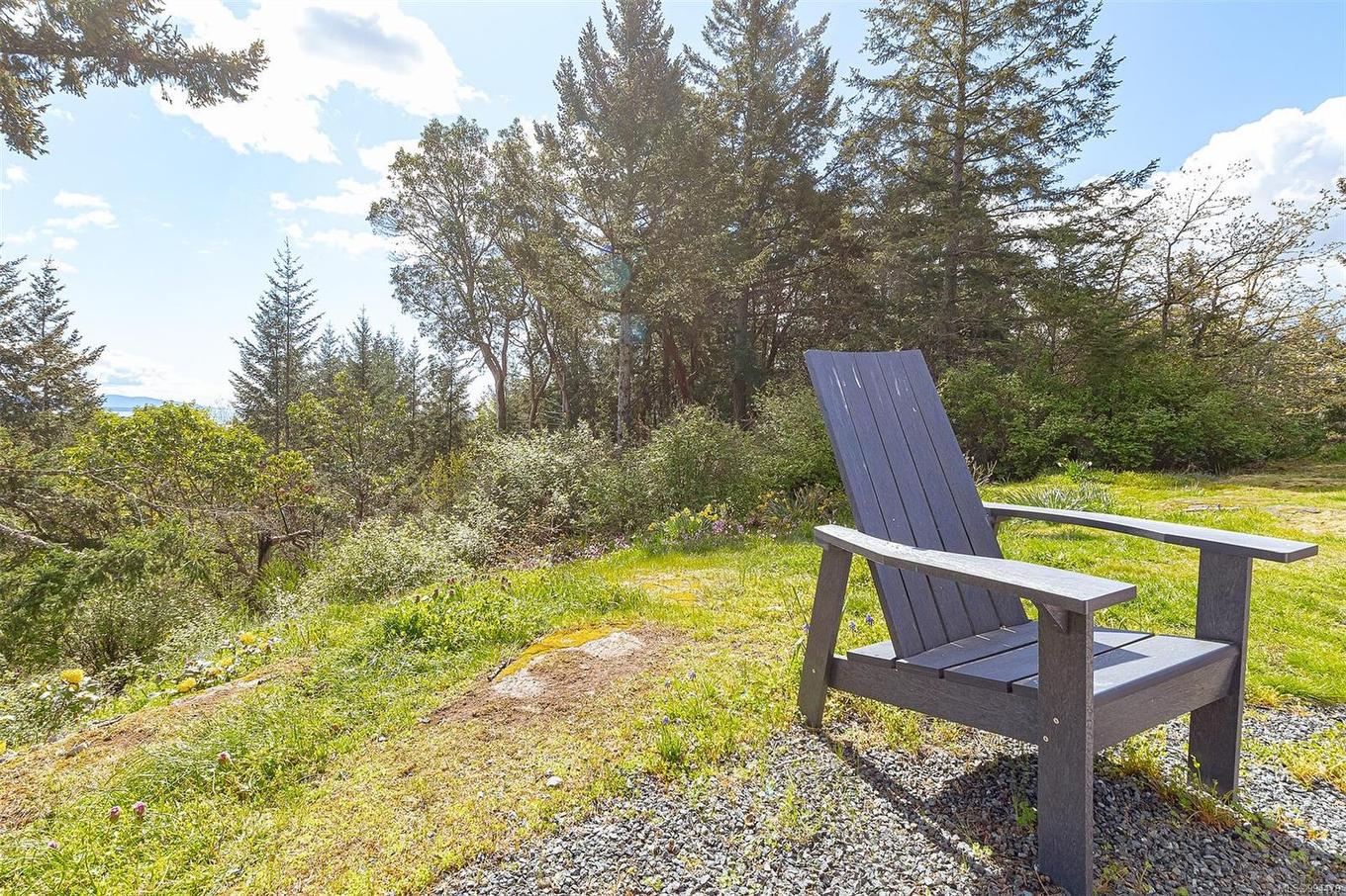 8518 Tribune Terr, North Saanich, BC