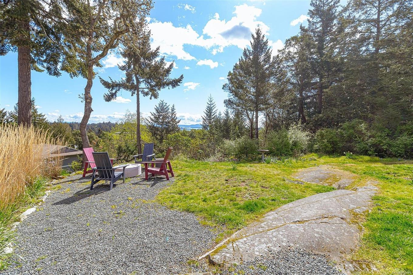 8518 Tribune Terr, North Saanich, BC