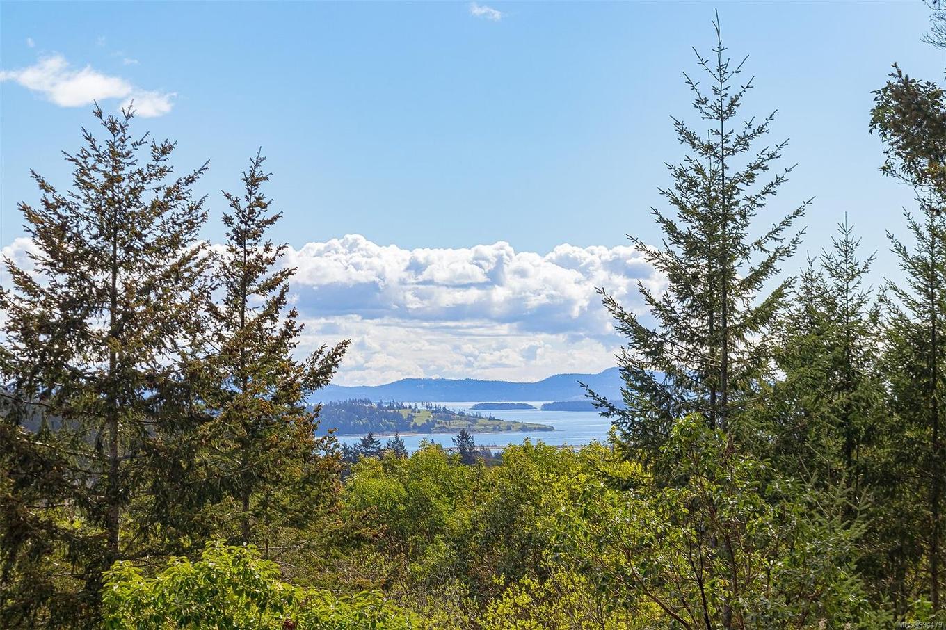 8518 Tribune Terr, North Saanich, BC
