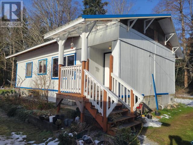 4649 Cedar Street, Texada Island, BC - Outdoor