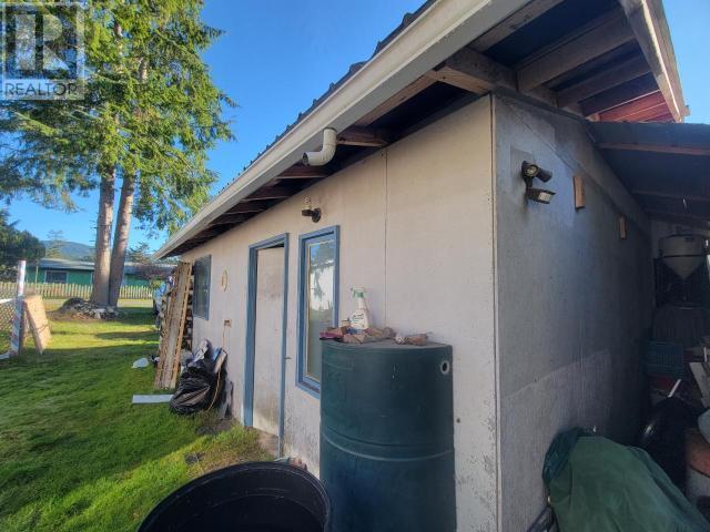 4649 Cedar Street, Texada Island, BC - Outdoor