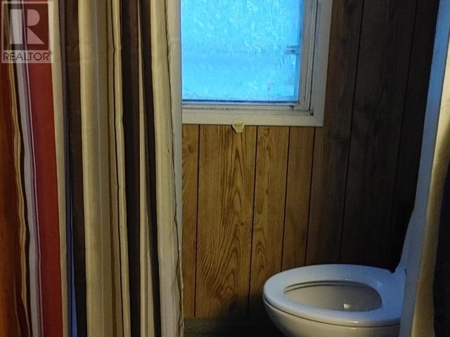 4649 Cedar Street, Texada Island, BC - Indoor Photo Showing Bathroom