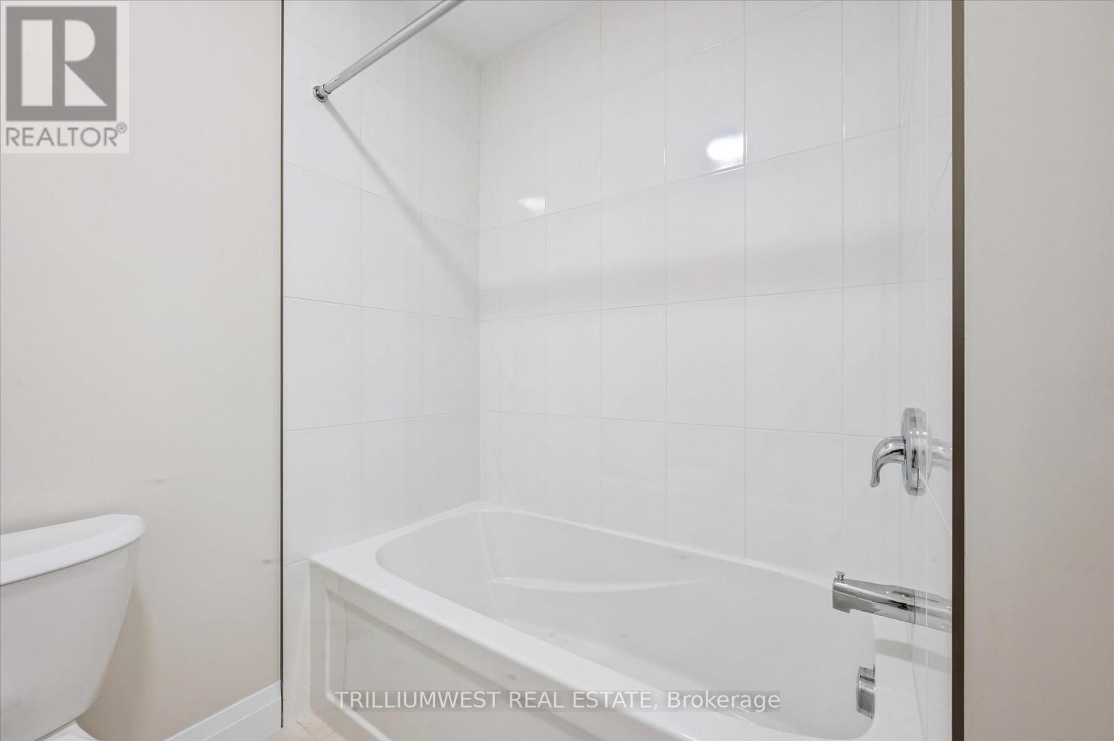 113 Catherine Street, Wilmot, ON - Indoor Photo Showing Bathroom