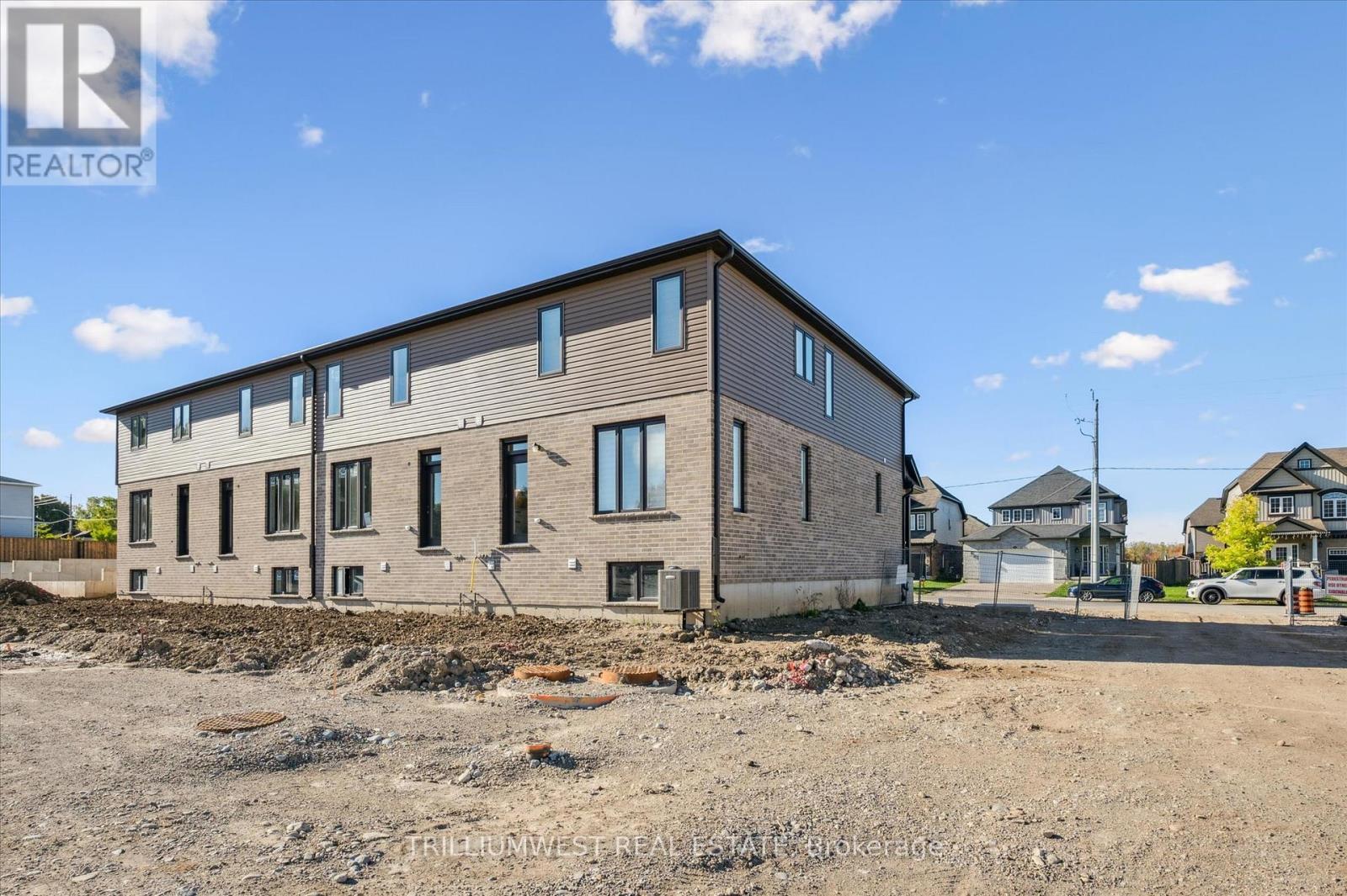 113 Catherine Street, Wilmot, ON - Outdoor