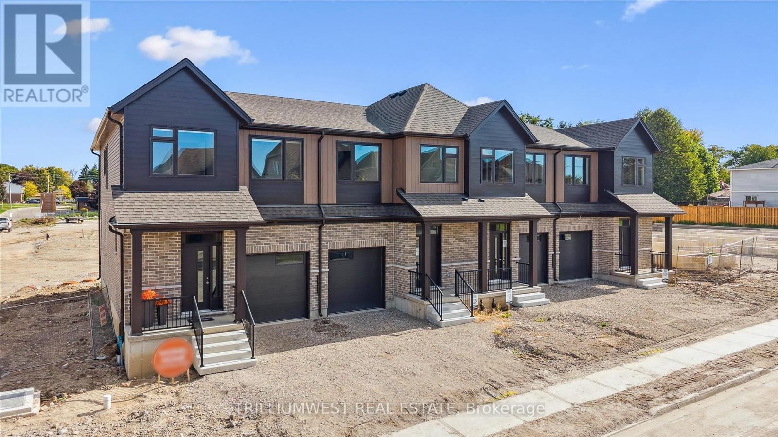 113 Catherine Street, Wilmot, ON - Outdoor With Facade